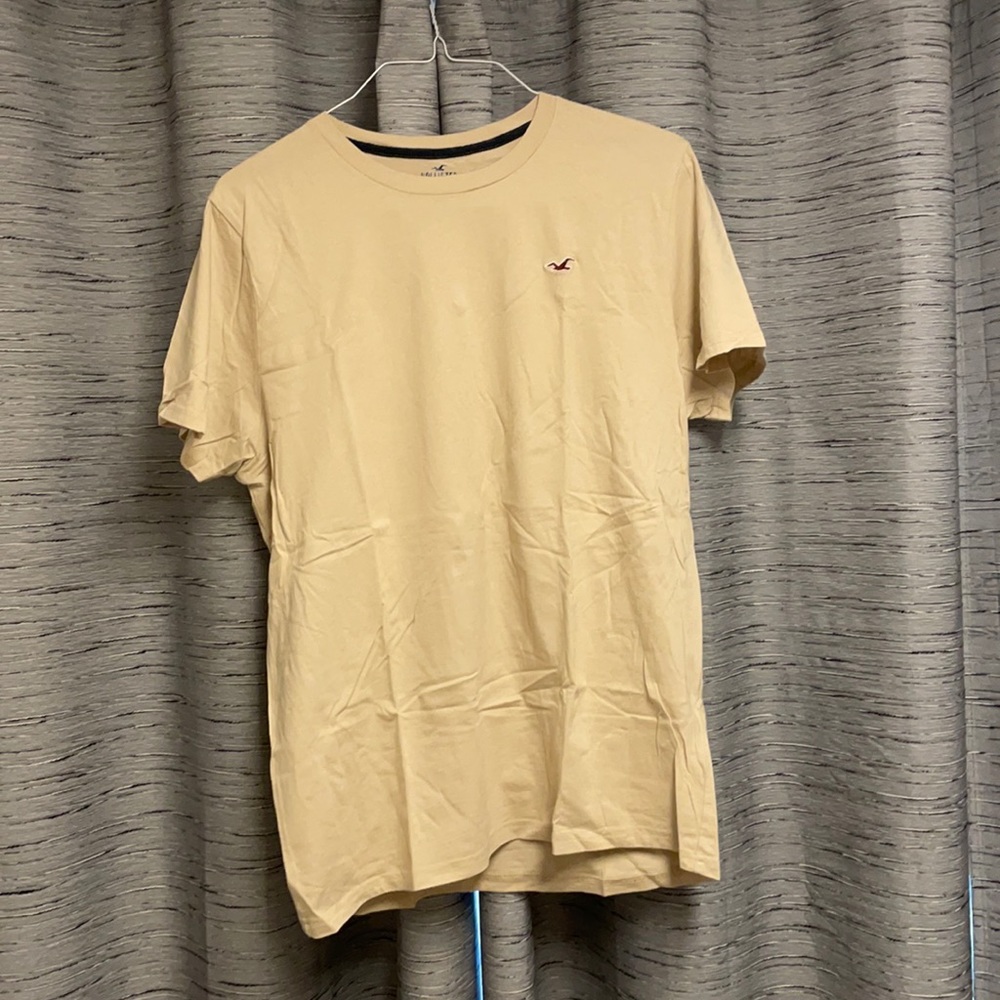 Men’s Hollister Tan Shirt